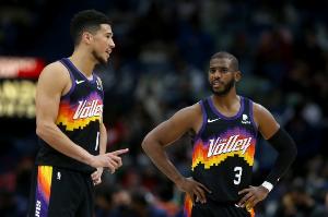 开云-不想打控卫啊！Stein：布克本希望保罗能回归太阳