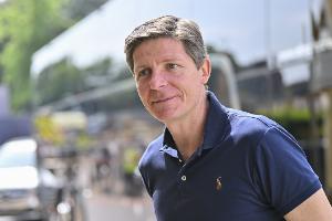 kaiyun.com-坚决不放人！记者：水晶宫主帅表示若格伊离开，自己会提出辞职