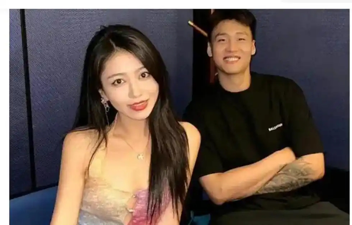 突发，解散粉丝群，赵睿官宣，原因找到，新恋情或曝光|广东男篮|新疆男篮|中国男篮|球迷|男篮_新浪体育_新浪新闻