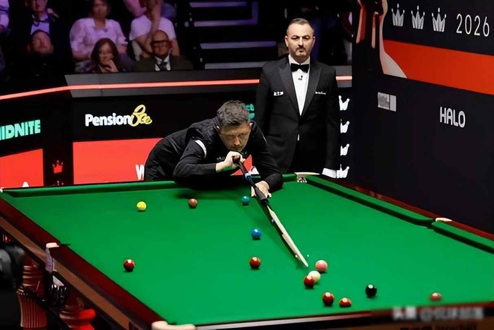 开云体育-11人闯进世锦赛正赛,中国斯诺克集体亮相克鲁斯堡|赵心童|丁俊晖|周跃龙|斯诺克世锦赛|张安达_新浪体育_新浪新闻